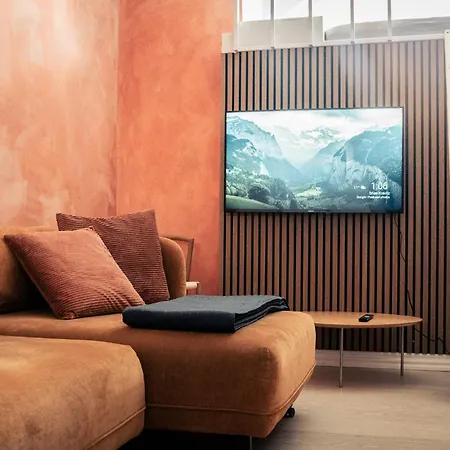 Spacious With Amazing Loft Apartman