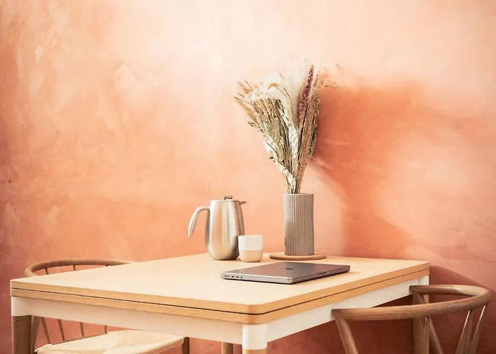 Spacious With Amazing Loft * København